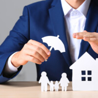 Mortgage Protection Insurance, umbrella over family and home